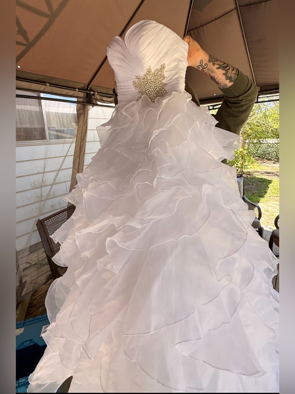 Allure Bridal Dress-White Ruffled Strapless Wedding Gown Sz 10 - Picture 10 of 12
